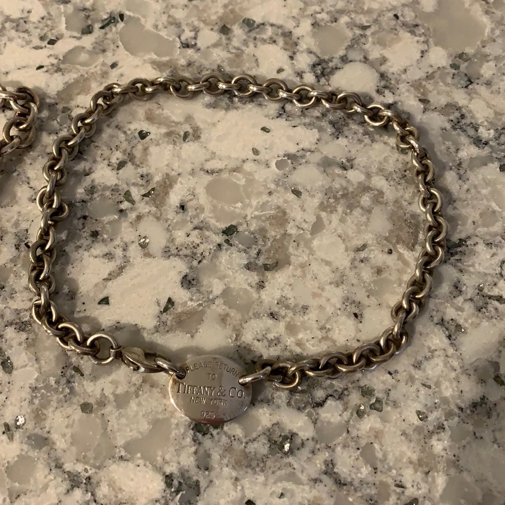 Tiffany & Co. oval tag necklace with original bag